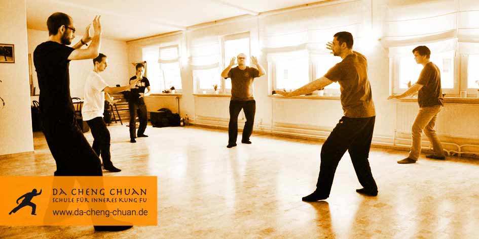 Intensivtraining in der Da Cheng Chaun Kampfkunstschule